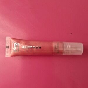 Avon fmg GLIMMER Lip Glaze in color Flash 0.3 fl oz New Pink Gloss